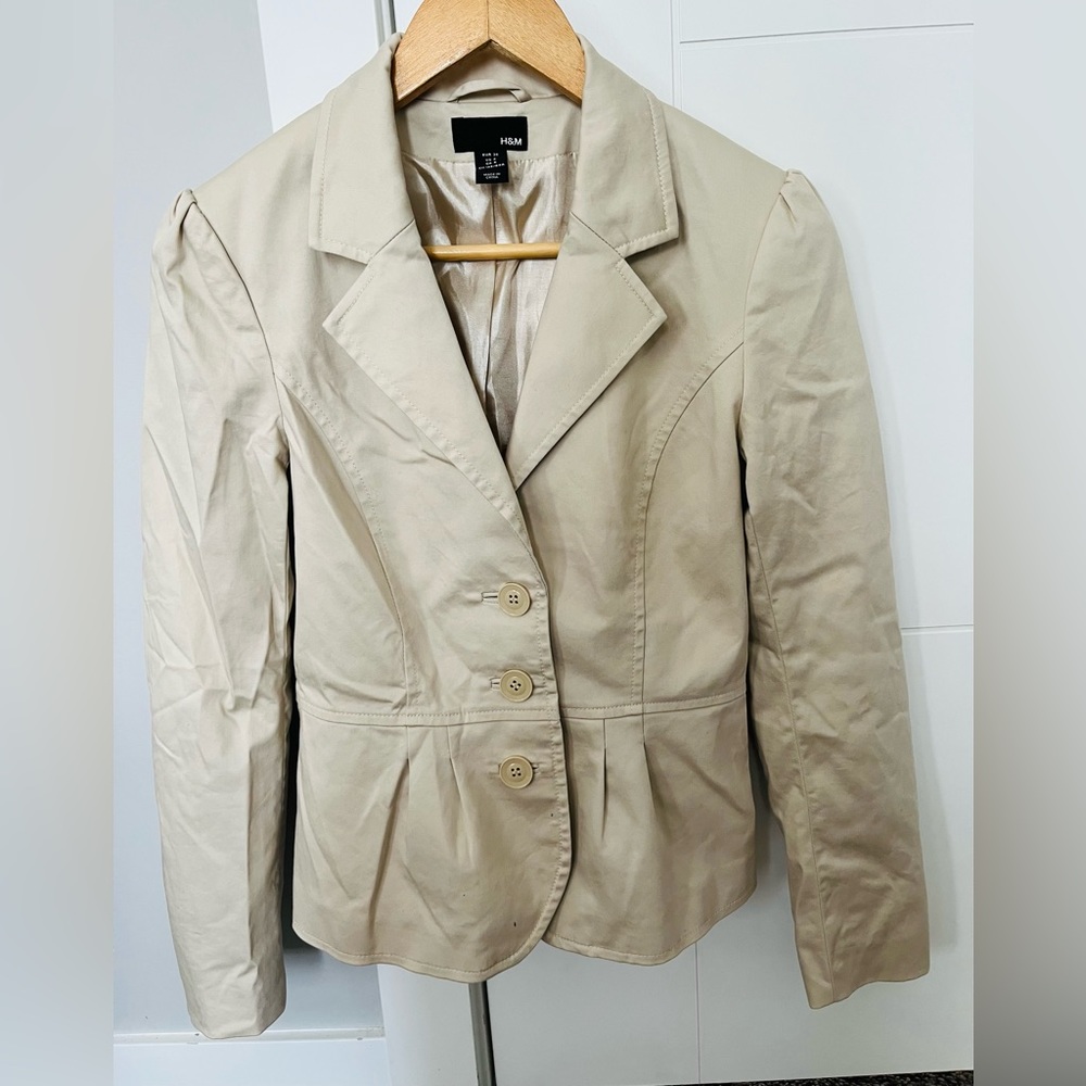 H&M BLAZER; EUC